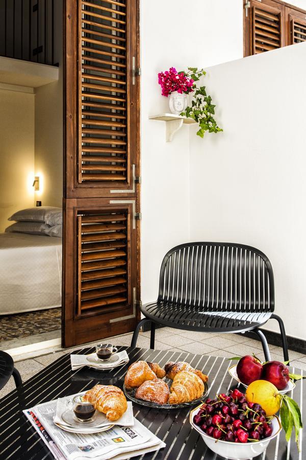 Manzoni 46 - Ospitalita Siciliana Bed & Breakfast Milazzo Exterior foto